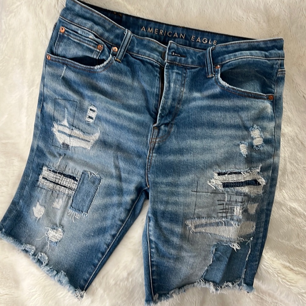 American Eagle men’s jean shorts